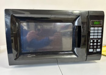 Walmart 700 Watt Microwave Oven Model EM720CGA-B