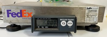 Federal Express Package Shipping Scale Mettler Toledo