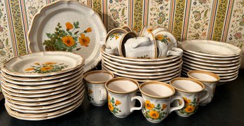 Mikasa Garden Club Ceramic Petunias China Set EC 401 Oven To Table, 45 Piece Lot