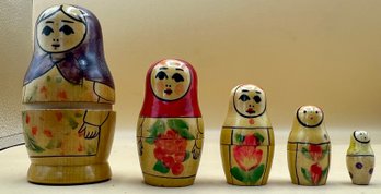 Russian Folk Art Matryoshka 5 Wooden Nesting Dolls