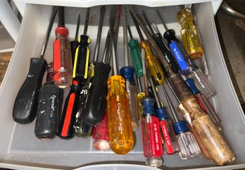 Lot Of Assorted Screwdrivers