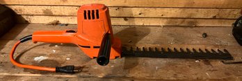 Black & Decker 13' Single Edge Blade Electric Hedge Trimmer