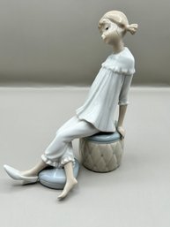 Lladro Figurine Girl With Mothers Shoe