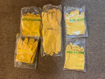 Bundle Of Rubber Gloves - 5 Pieces