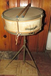 Kent Snare Drum With Drumsticks - Vintage