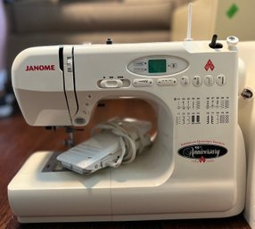 Janome New Home 720 Sewing Machine With Accessories