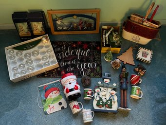 Christmas Decor Assorted Lot