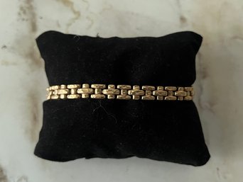 10KT Gold Wide Square Link Bracelet, 4.7 Grams