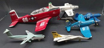 Diecast Model Airplanes - 6 Pieces