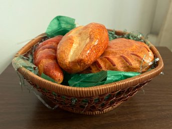 Ceramic Pastries With Basket Centerpiece  - 4 Pieces