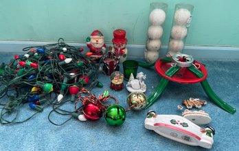 Christmas Decor Assorted Lot