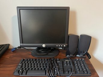 Dell Monitor Speakers And Keyboard - 4 Piece Lot