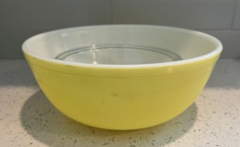 Pyrex Primary Yellow Mixing Bowl