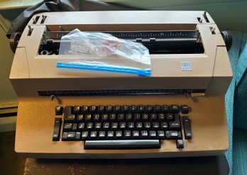 IMB Correcting Selectric II Typewriter With Cover