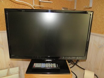 Samsung 22' LED TV UN22F500AF With Remote