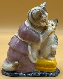 Beswick's Beatrice Potter's Tabitha Twitchit And Miss Moppet Porcelain Figurine