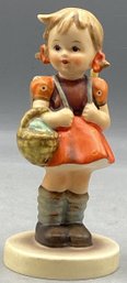 W. Goebel- Hummel Figurine - School Girl - Year Issued: 1979 -- BOX INCLUDED!