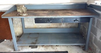 Metal Tool Bench With 2 Drawers
