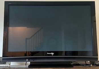 Panasonic Viera Plasma HD 42 Inch TV Model No: TH-42PX80U