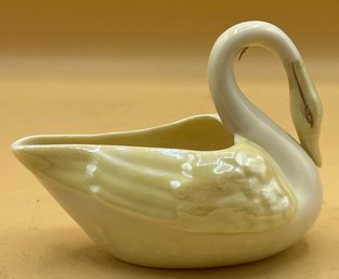 Belleek Fine Irish Pottery Porcelain Swan Creamer