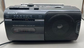 Sony CFM-10 Portable Boombox Cassette Player/recorder