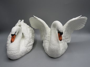 Lenox Fine Porcelain The Graceful Swan & The Majestic Swan - Lot Of 2