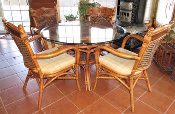 Round Wicker Table With Glass Top & 4 Chairs