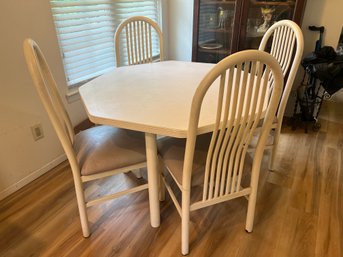 Kitchen Table With 4 Chairs