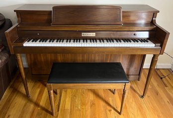 Madison & Kendal & Sons Piano J16265 With Piano Bench