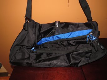 Swiss Gear Black/blue Duffle Bag With Carry Strap