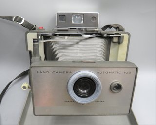 Polaroid 103 Automatic Land Camera, With Case & Carry Strap Vintage