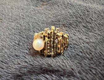 14kt Gold Ring Size 5/6 4.5 Grams