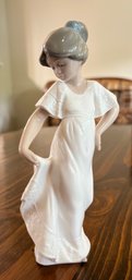 Nao By Lladro 'How Pretty' Porcelain Figurine