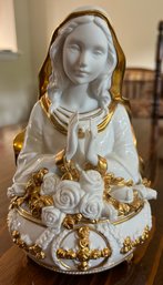 The Franklin Mint Ave Maria Fine Porcelain Music Box