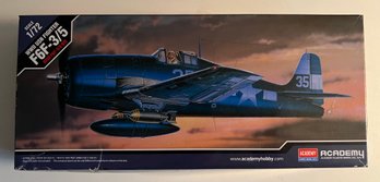 Academy 1/72 WWII U.S. Navy Fighter F6F-3/5 Plastic Model