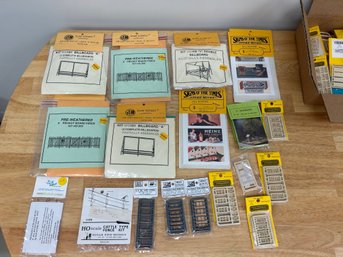 Assorted Lot Scale Model Building Accessories For Model Train Towns