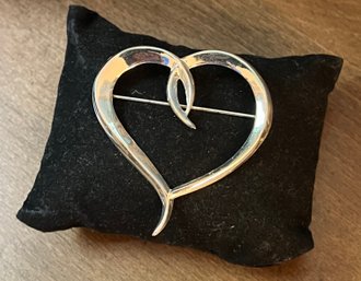 Sterling Silver Heart Brooch, 0.19 Ozt