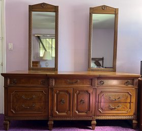 Nigri Furniture Solid Wood Mirrored Dresser