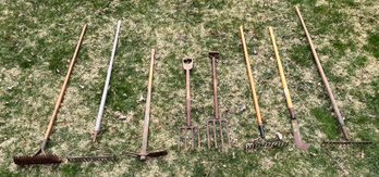 Outdoor Lawn Tools - 8 Pieces