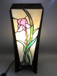 Vintage Leaded Stained Glass Vase Shaped Iris Electric Table Lamp