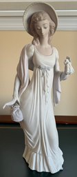 Lladro 'Dainty Lady' Porcelain Figurine