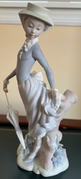 Llardo Young Lady In Trouble Porcelain Statue