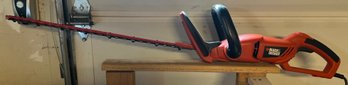 Black And Decker 24' Electric Hedge Trimmer Model #: HH2450 Type 3