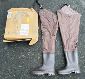 Frogg Toggs Mens Waders Size 11