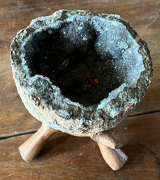 Druzy Geode With Stand