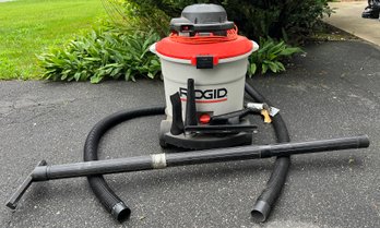 Rigid 16 Gallon Wet/dry Shop Vac With 5 Attachments