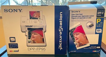 Sony Digital Photo Printer DPP- FP95 With Paper