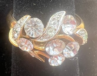 Avon Ring With Gemstones Size 8