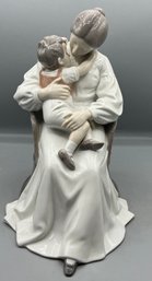 Vintage Bing & Grondahl IPI 'mother Love' Porcelain Figurine Made In Denmark 1552