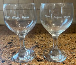 Cliffs Elbow Room Wine Glasses - 2 Pieces